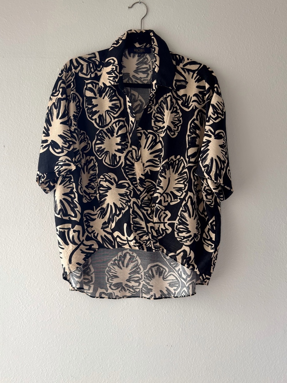 RACHEL Rachel Roy Black & Cream Floral Short-Sleeve Button Shirt